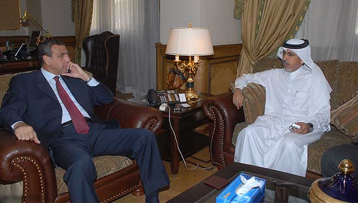 مع السيد حسن صقر، رئيس المجلس القومي للرياضة المصري، القاهرة يونيو 2008 2 الرئيسية