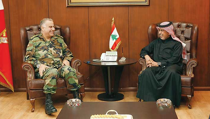 مع السيد قائد الجيش اللبناني العماد جان قهوجي الرئيسية