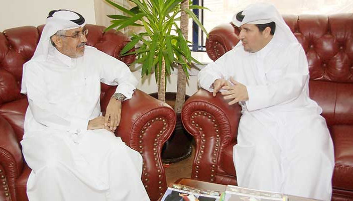 مع السيد محمد عبد الله العطية الخبير الاول بمكتب الوزير بوزارة العمل الرئيسية
