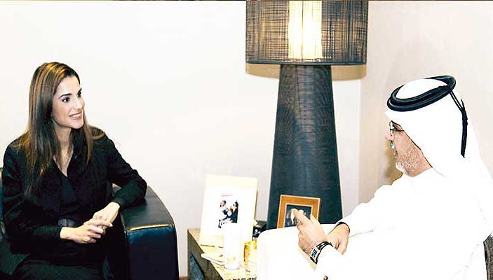 مع جلالة الملكة رانيا العبد الله الملكـة رانيا العبد الله: إنجازات قطر دليل على رؤية مستقبلية لسمو الأمير
