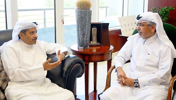 مع سعادة الدكتور محمد بن غانم العلي نائب رئيس الاتحاد الدولي لجمعيات الصليب والهلال الاحمر الرئيسية