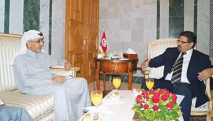 مع معالي د رفيق عبد السلام وزير خارجية تونس الرئيسية